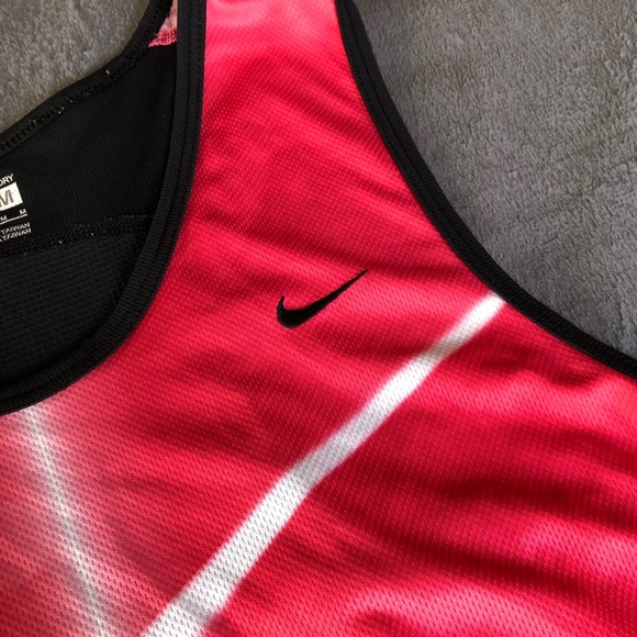 Nike dry fit tank size medium pink and black - Picture 3 of 7